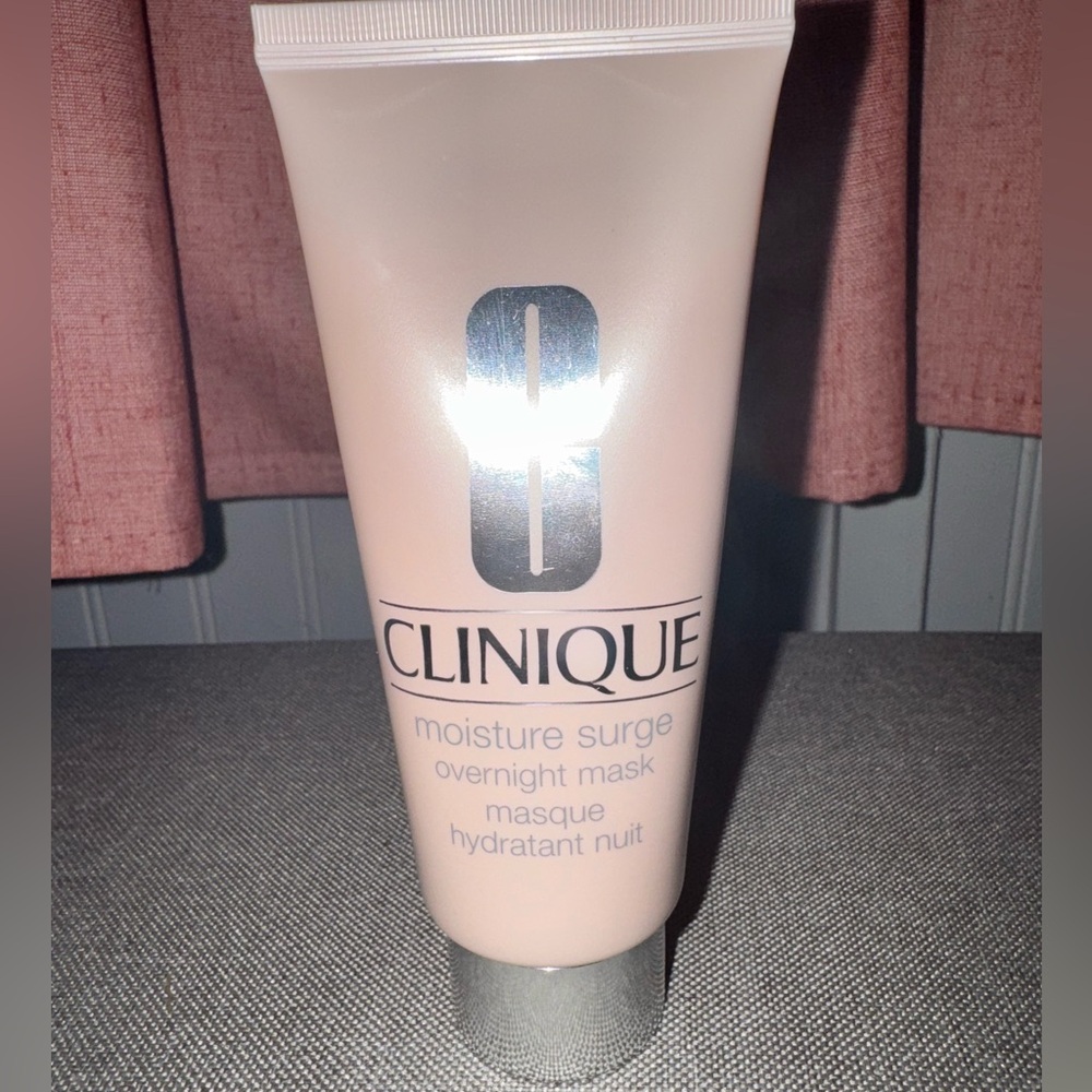 Clinique Moisture Surge Overnight Face Mask